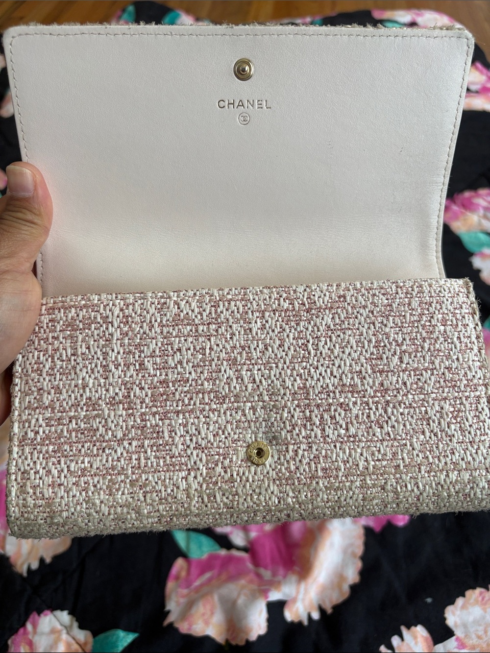 CHANEL Deauville Tweed Flap Wallet - Picture 15 of 16